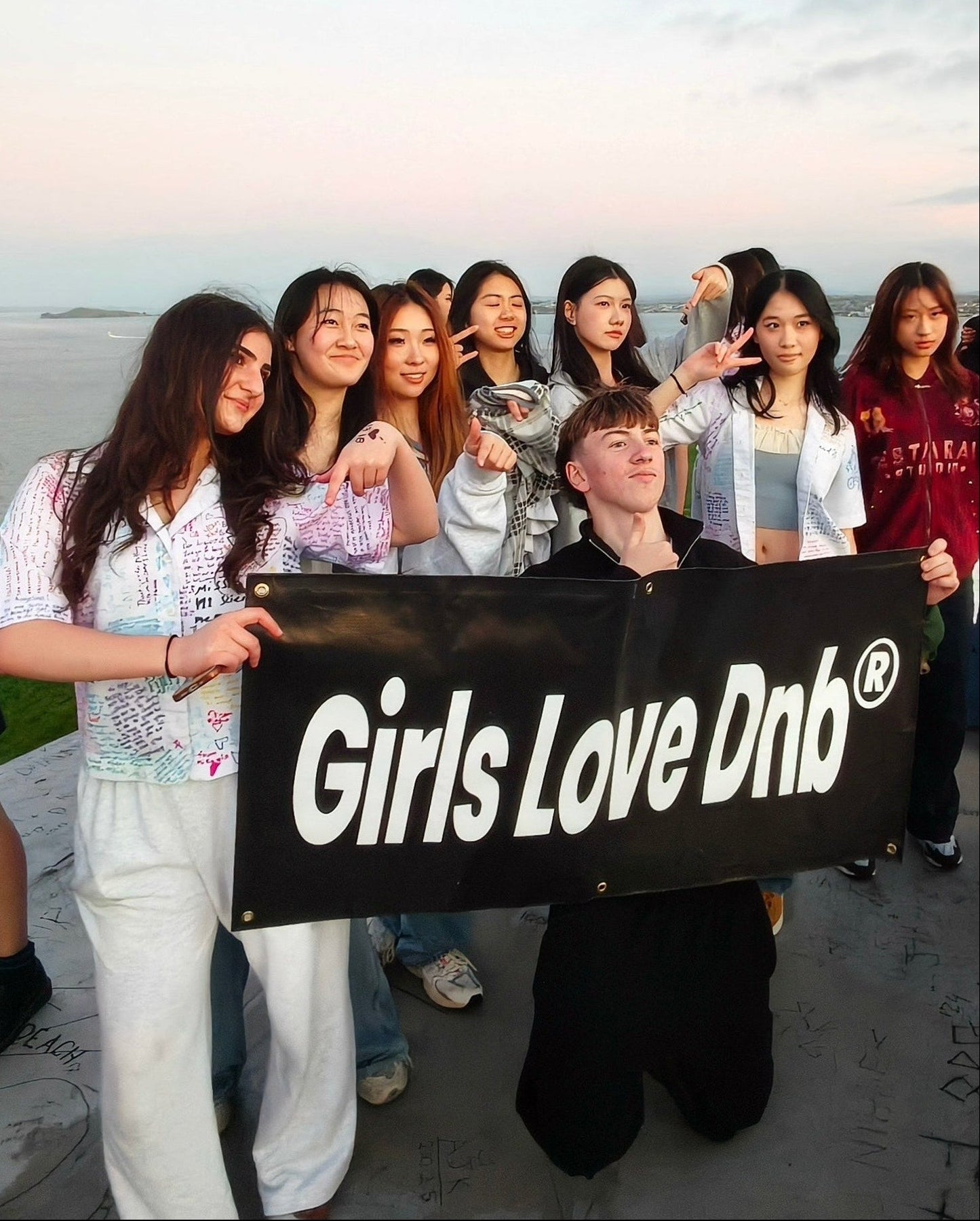 GLD BANNER - VINYL - Girls love Dnb